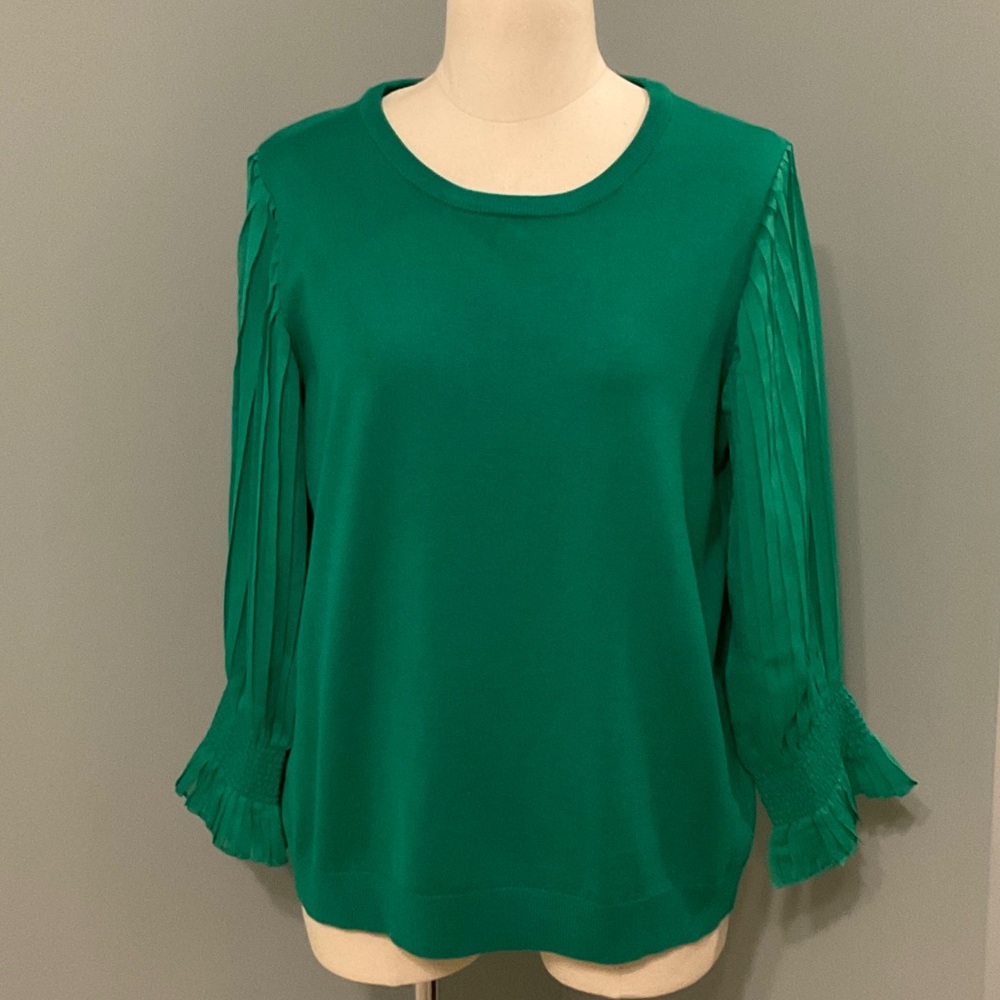Adrianna Papell Emerald Blouse with Pleated Sleeves Sz L. NWT